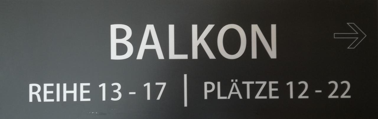 Bild vergr&ouml;&szlig;ern: Balkon