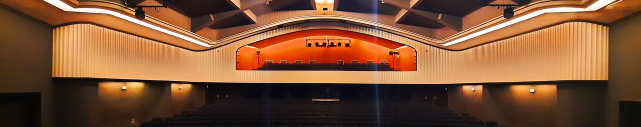 Bild vergr&ouml;&szlig;ern: B&uuml;hne fertig