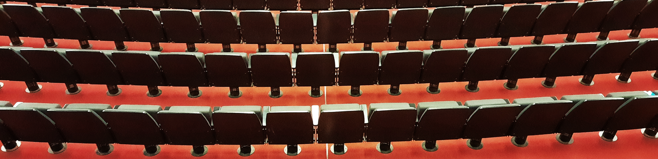 Bild vergr&ouml;&szlig;ern: Saal